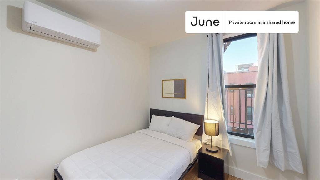3 BR in New York City