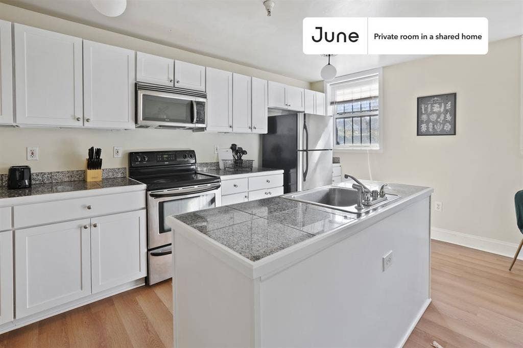 2 BR in Washington DC