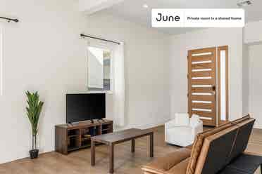 4 BR in Los Angeles