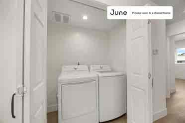 4 BR in Los Angeles