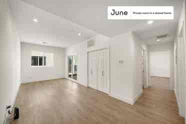 4 BR in Los Angeles