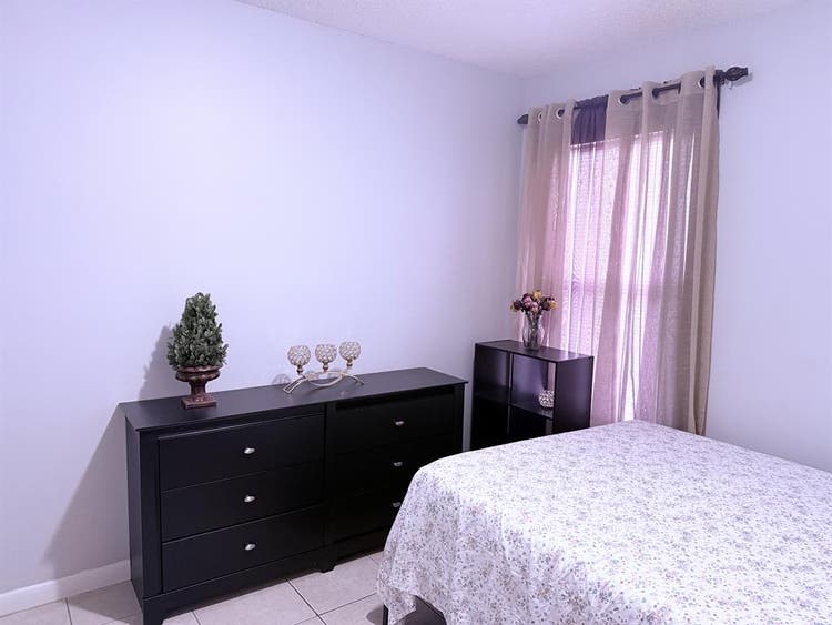 🌸$ 
Cozy Furnished Room
