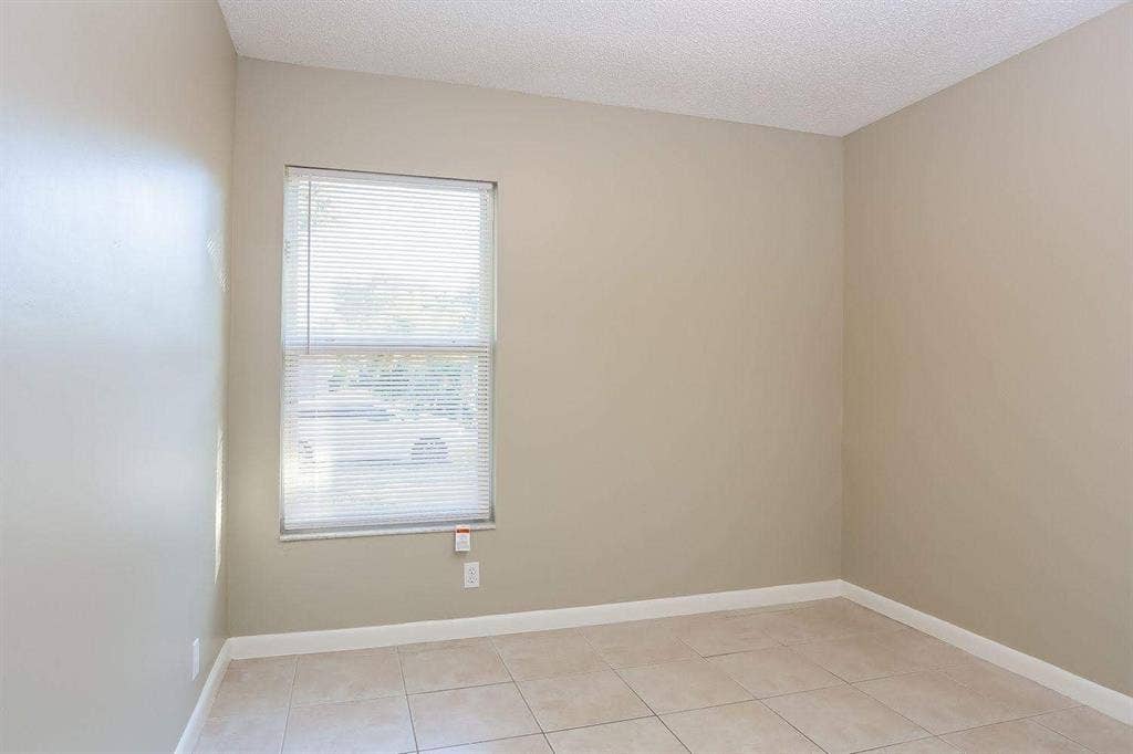 Room for rent🌸 $+ deposit