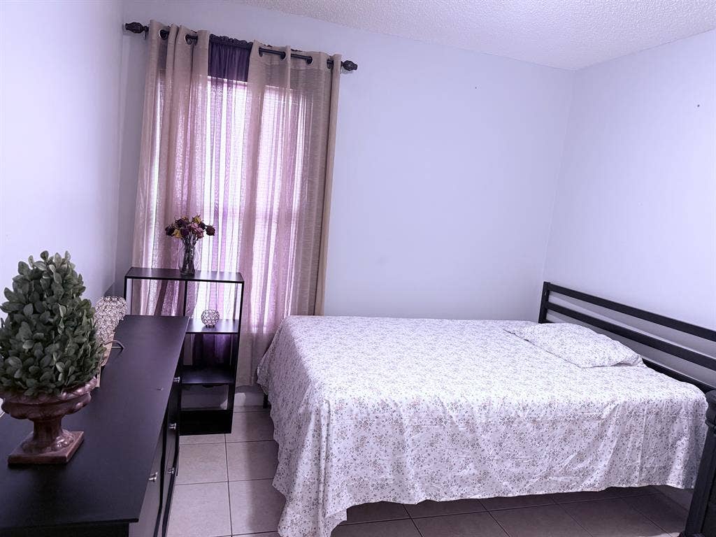 Room for rent🌸 $+ deposit