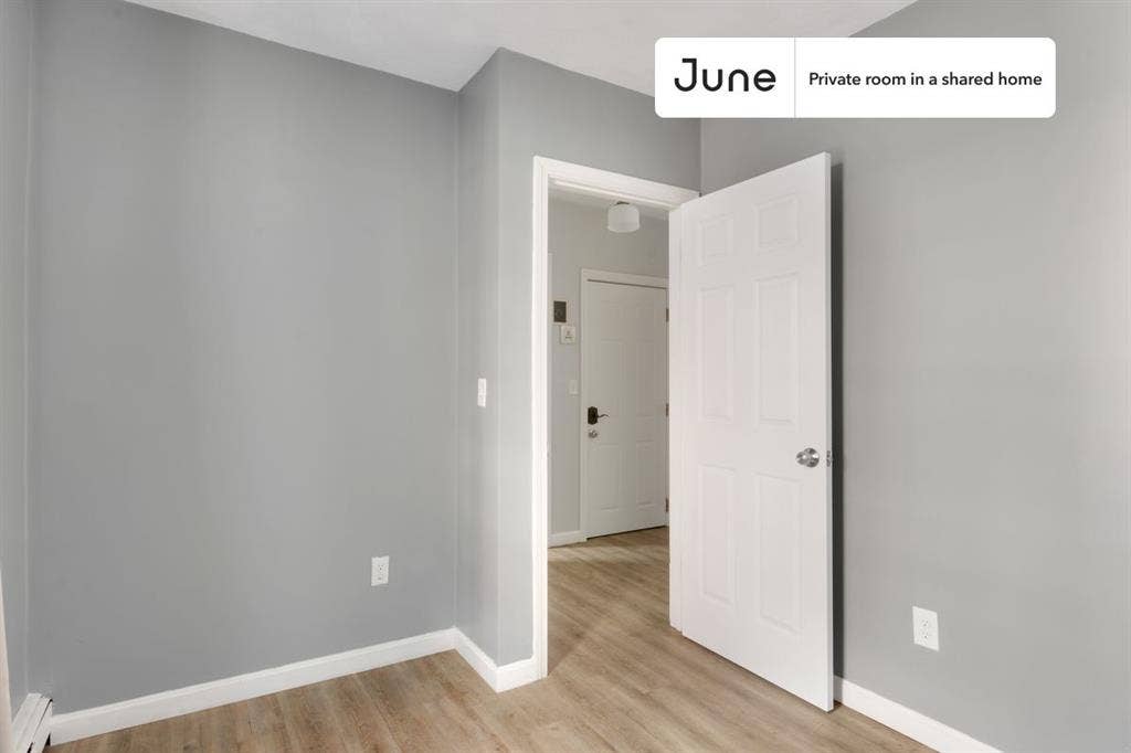 3 BR in Boston