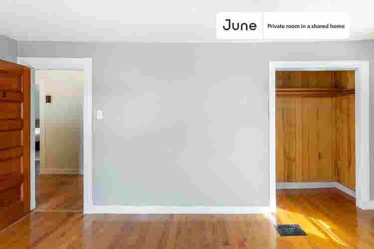 6 BR in Boston