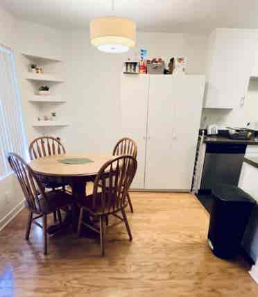 Room Available in BA Apartment