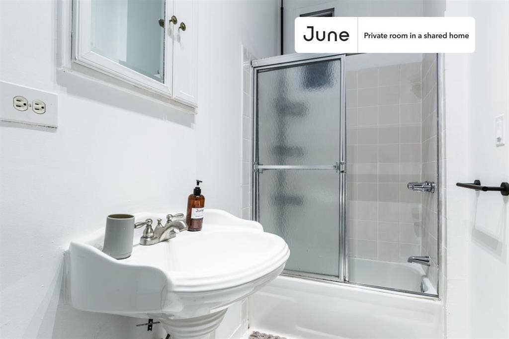 4 BR in New York City