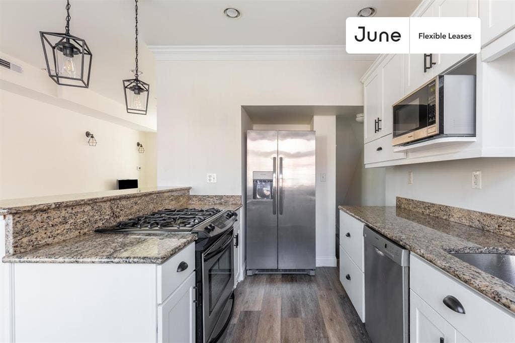 2 BR in Washington DC