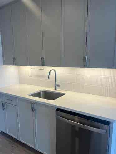 ✨Affordable Room in Midtown South✨