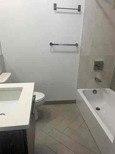 ✨Affordable Room in Midtown South✨