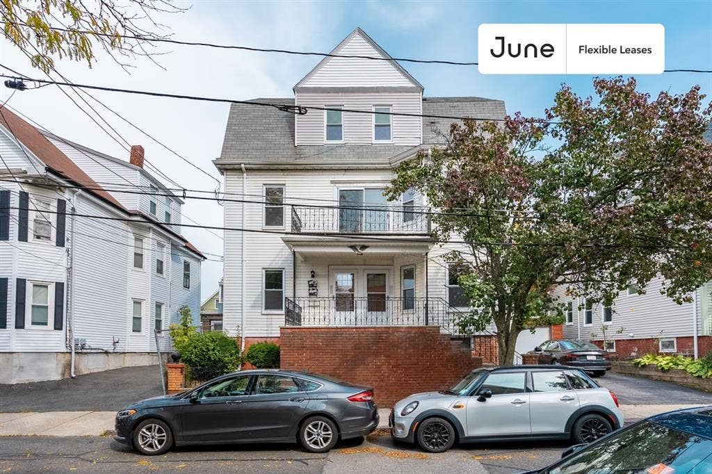 4 BR in Boston