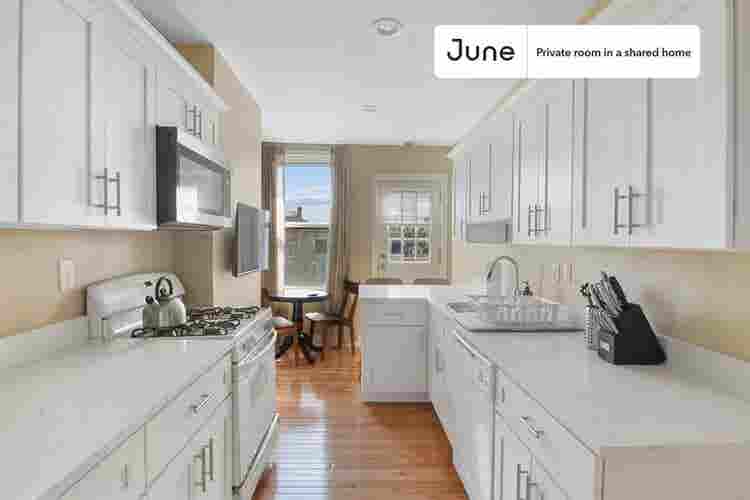 4 BR in Boston