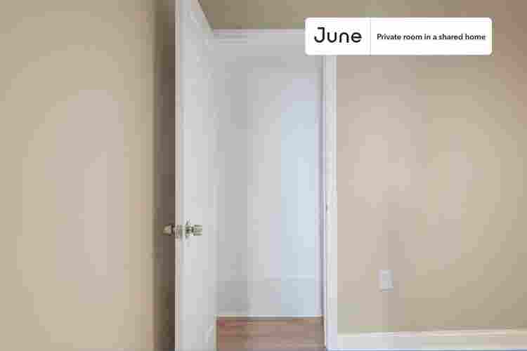 4 BR in Boston