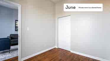 3 BR in Chicago