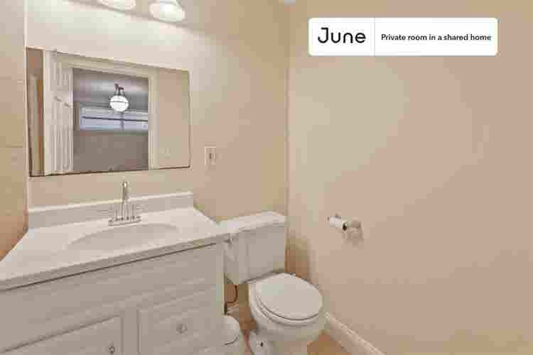 2 BR in Washington DC