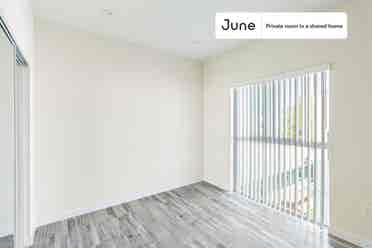5 BR in Los Angeles