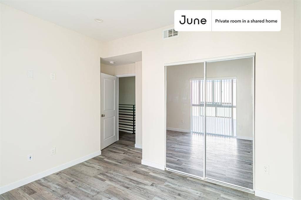 5 BR in Los Angeles