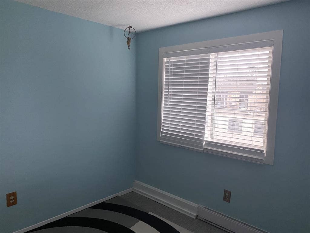 Seeking roomate - 2 storey condo