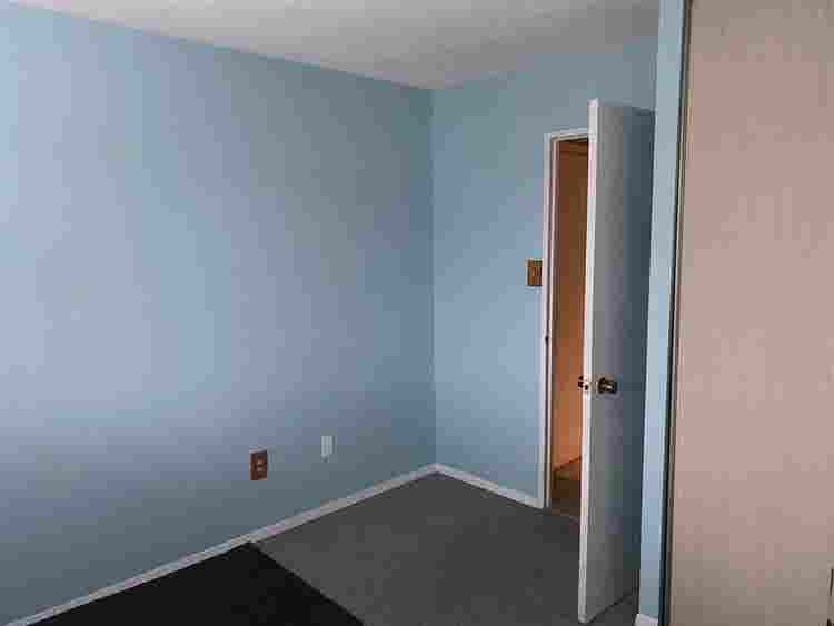 Seeking roomate - 2 storey condo