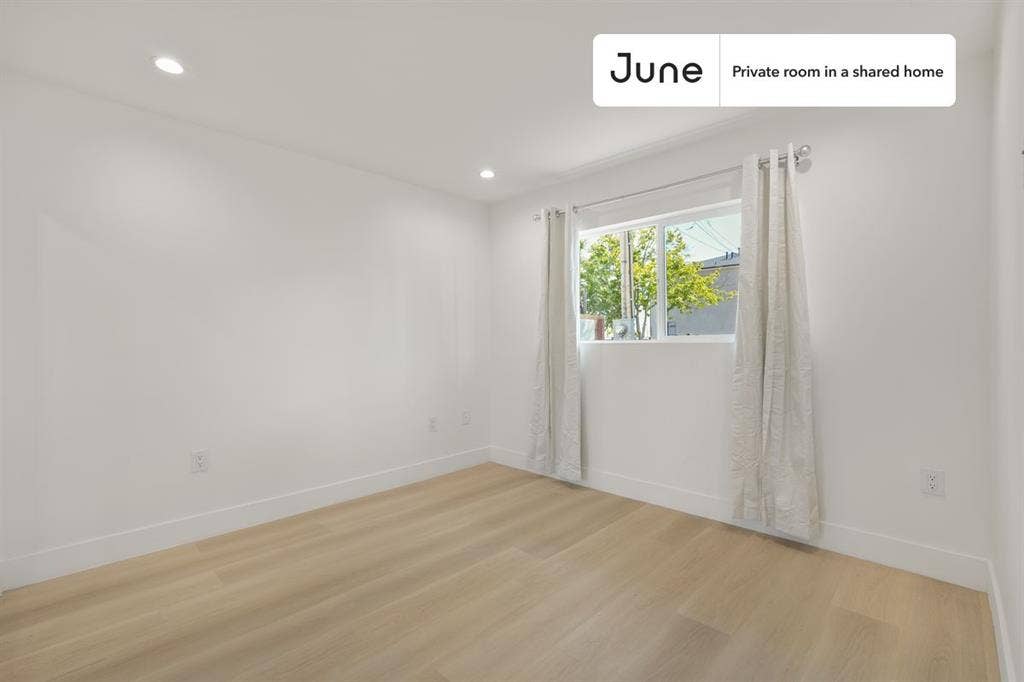 5 BR in Los Angeles