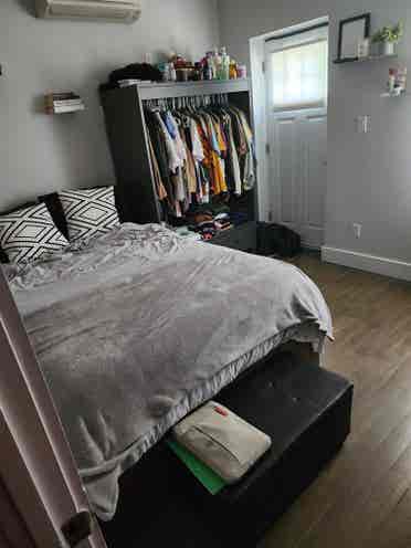 Queen Bedroom in 3 Bedroom Duplex