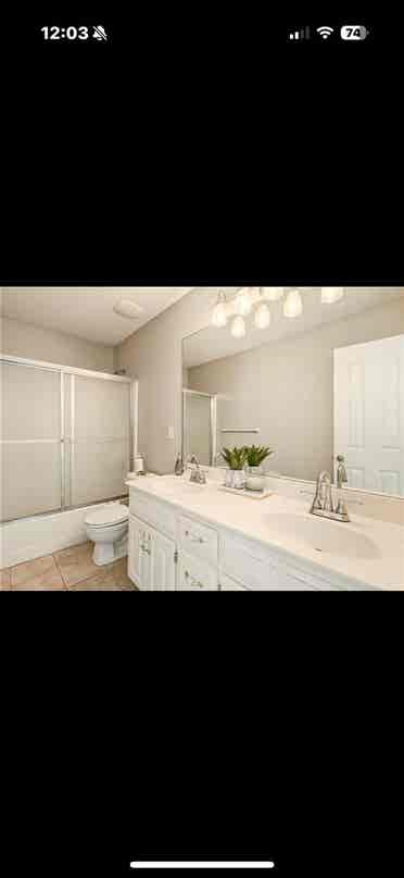 Master Suite w/Garage