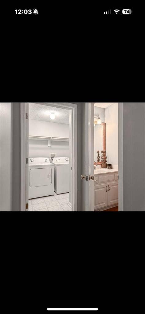 Master Suite w/Garage