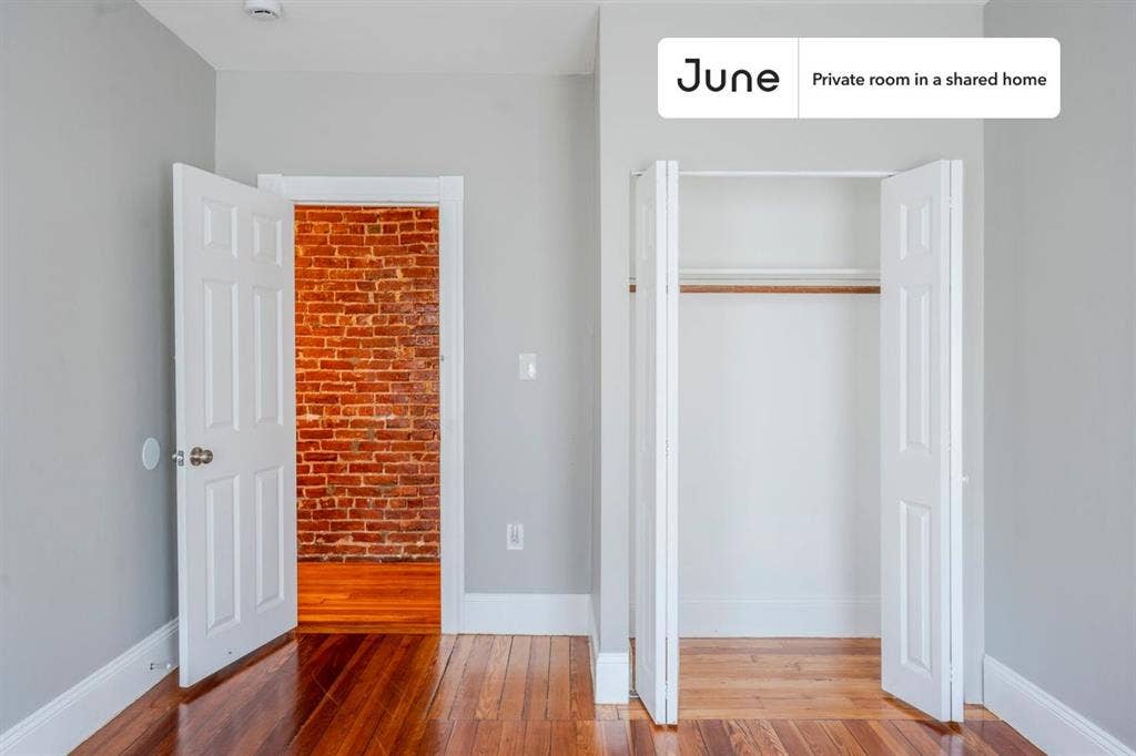 4 BR in Boston