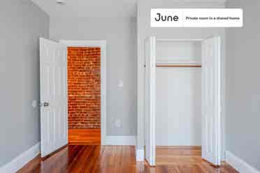 4 BR in Boston