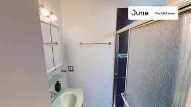 3 BR in Chicago