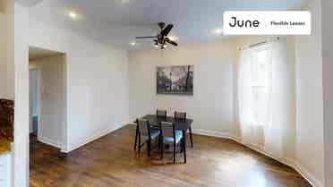 3 BR in Chicago