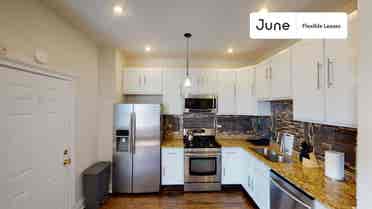 3 BR in Chicago