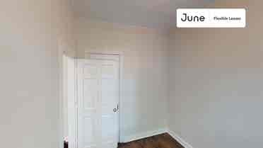 3 BR in Chicago
