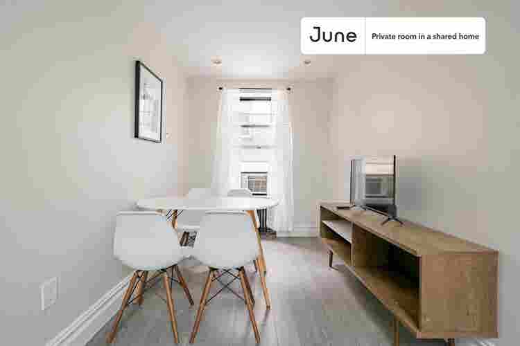 2 BR in New York City
