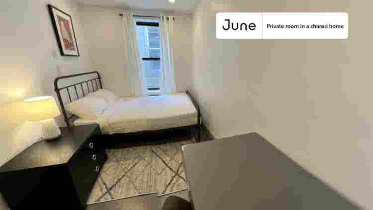2 BR in New York City