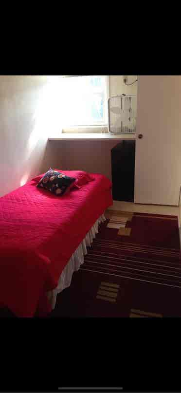 One bedroom in New Hyde Park