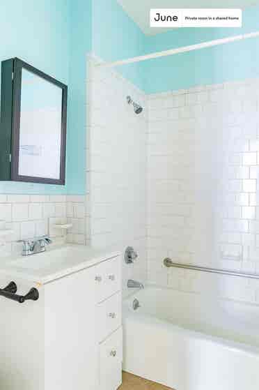 2 BR in Boston