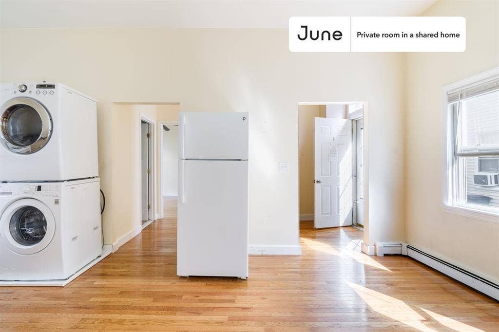 2 BR in Boston