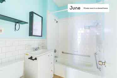 2 BR in Boston