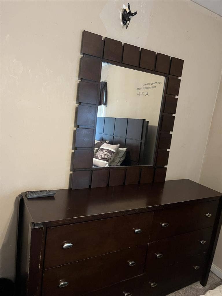 Large furnished bedroom for rent!