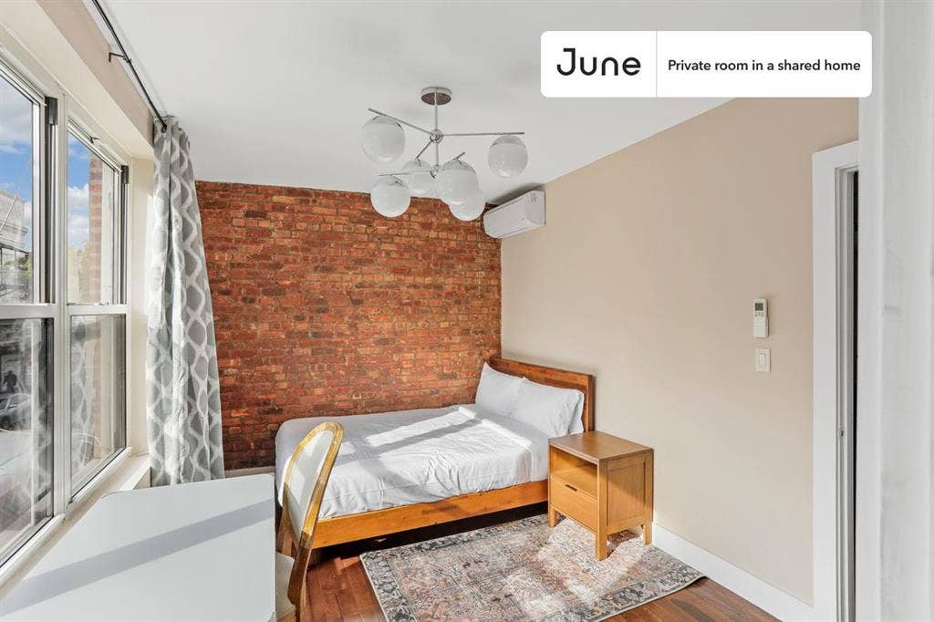 3 BR in New York City