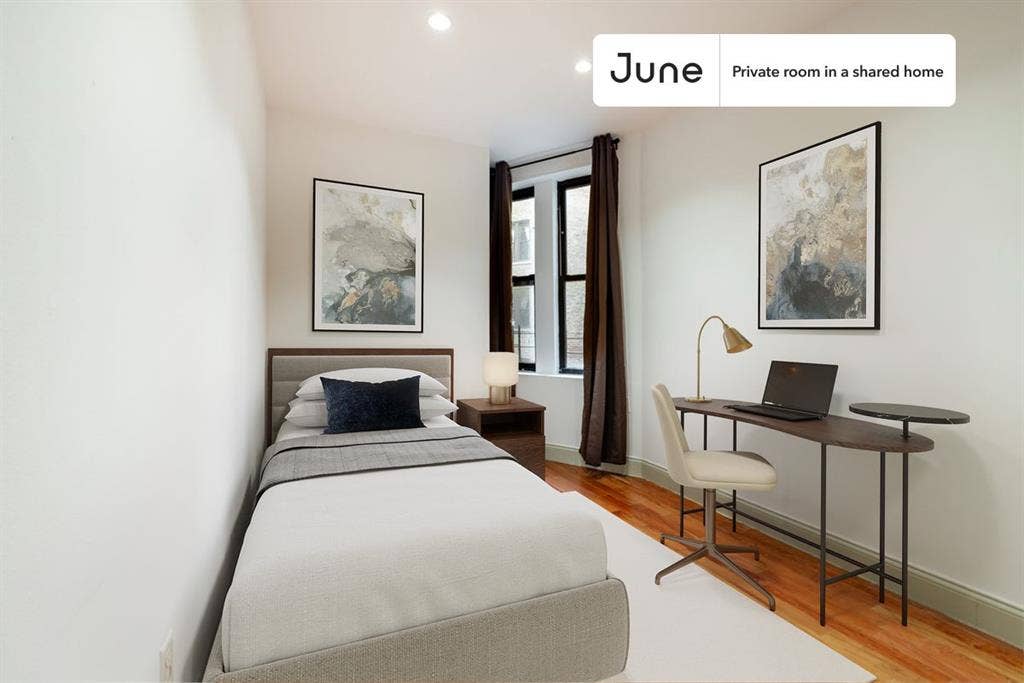 2 BR in New York City