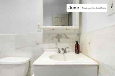 2 BR in New York City