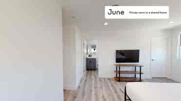4 BR in Los Angeles