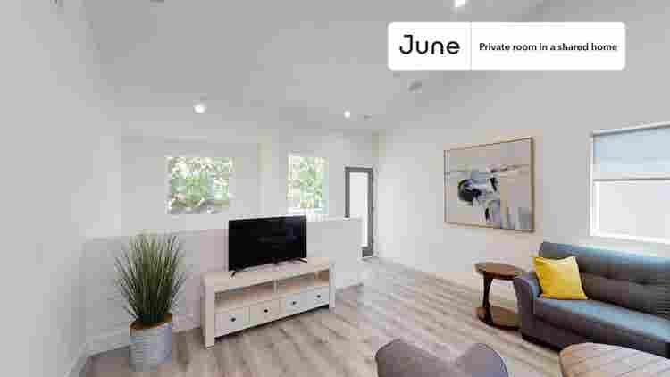 4 BR in Los Angeles