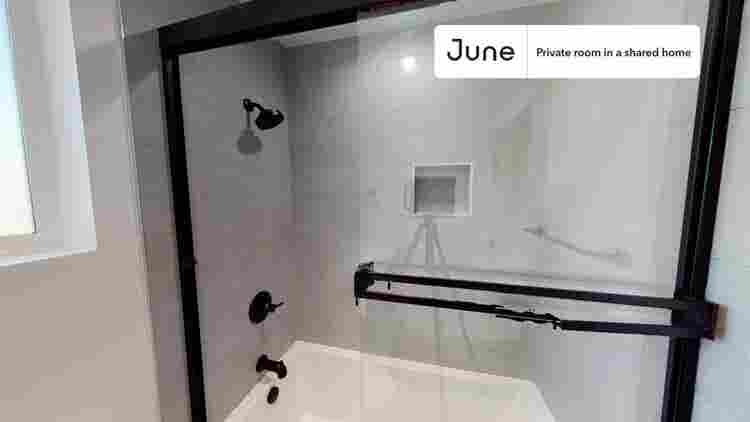 4 BR in Los Angeles