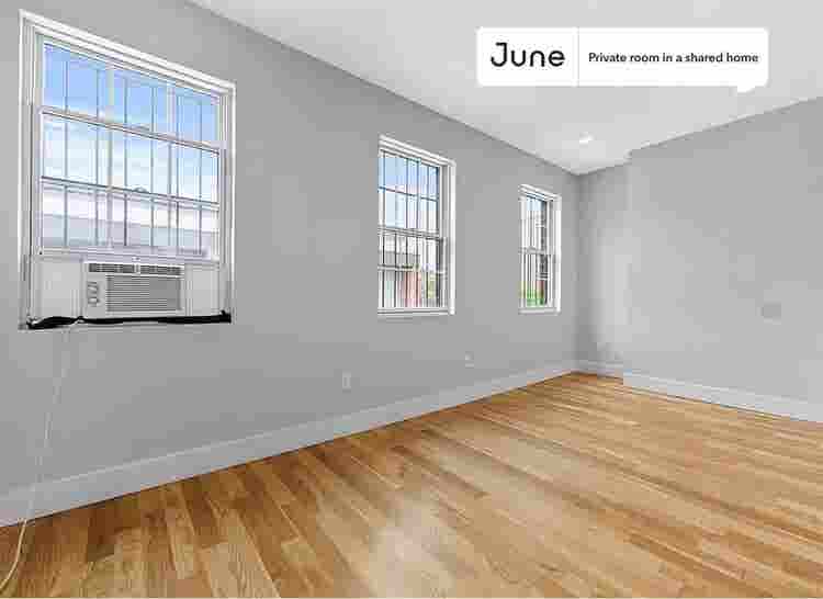 3 BR in New York City