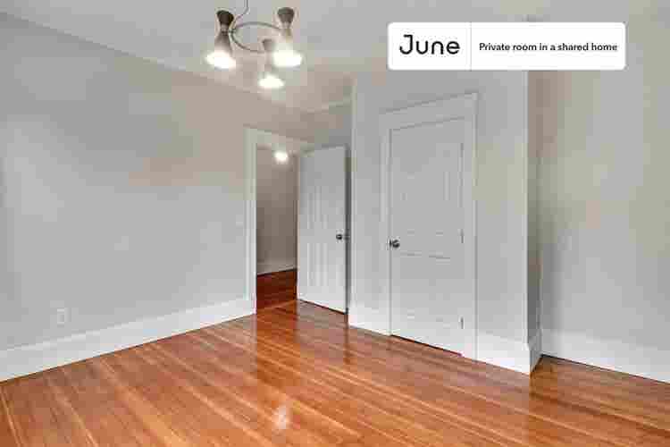 4 BR in Boston