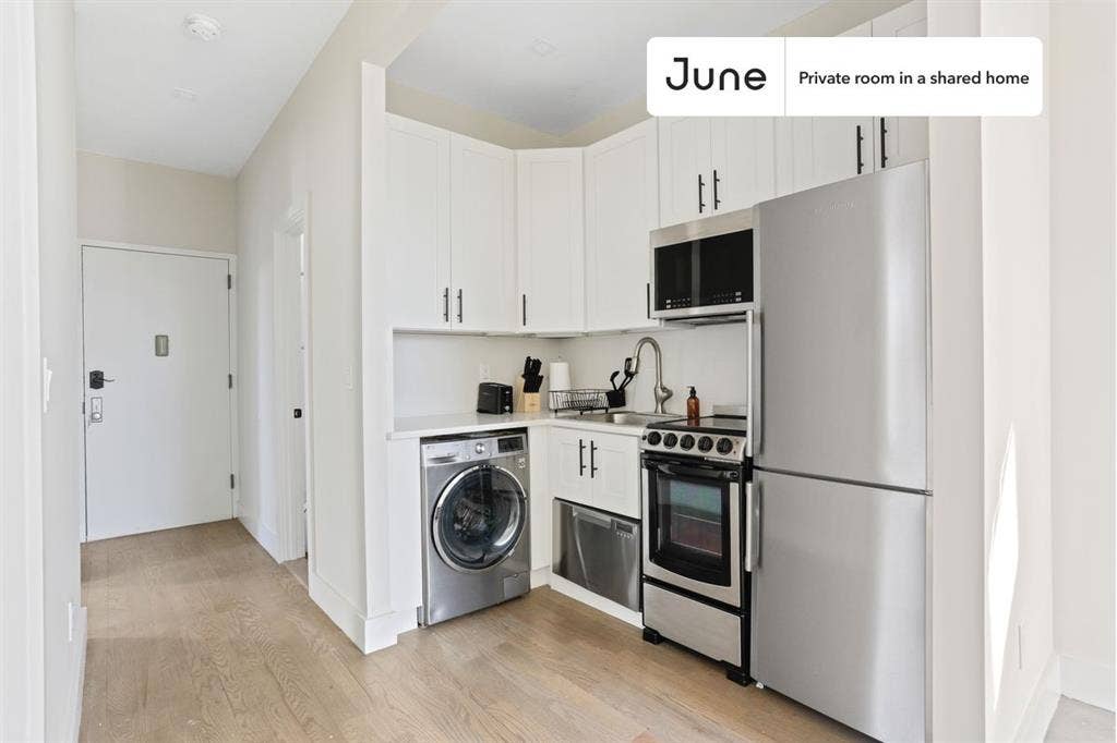 3 BR in New York City